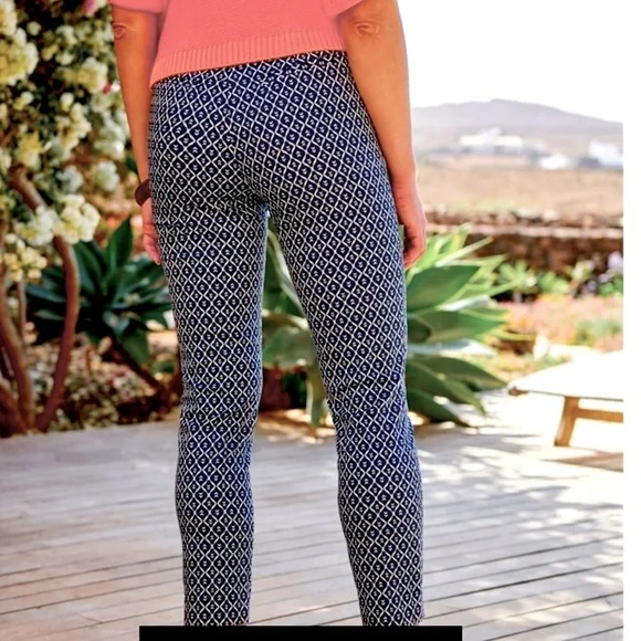 PURE COLLECTION Geo Print Cotton Capri Pants Blue and White - Picture 2 of 16